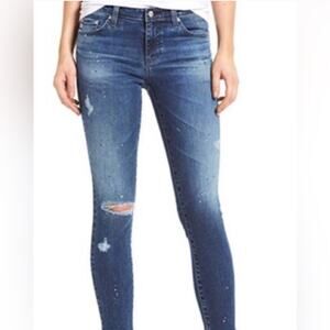 Woman’s AG the legging ankle super skinny distressed Size 28R